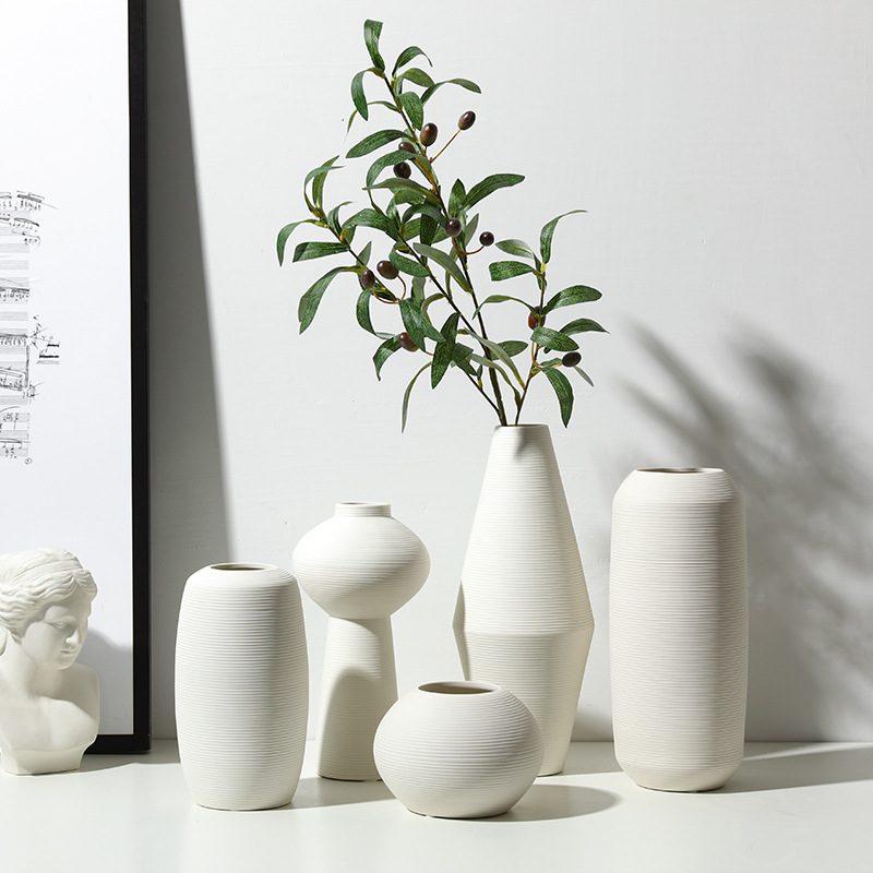 Simple brushed vase