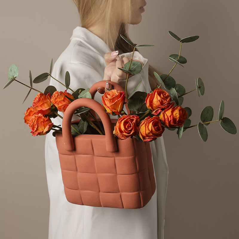 Nordic creative handbag vase