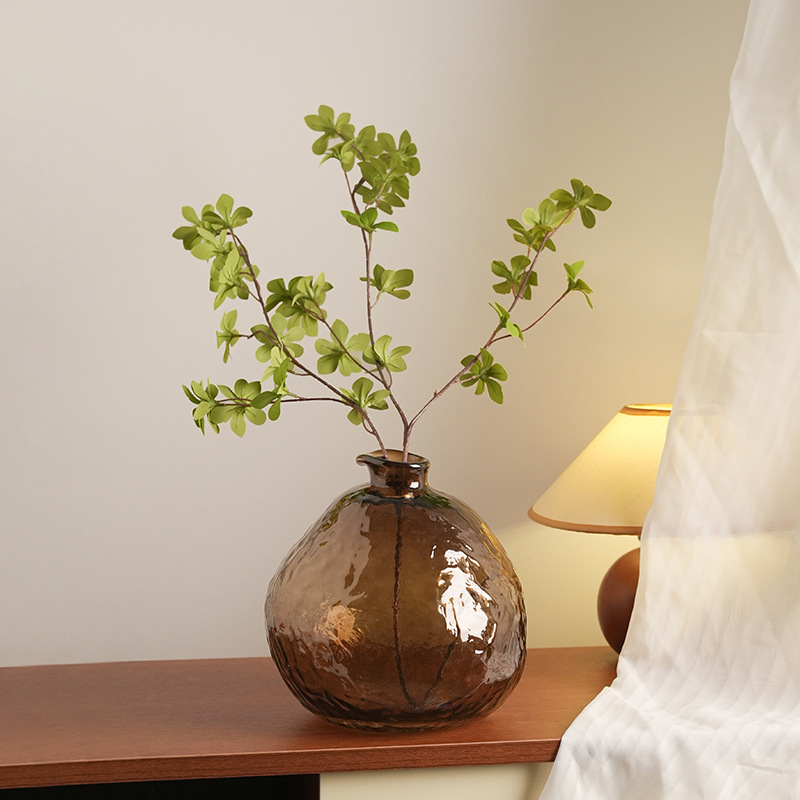 Cold pattern coffee color vase